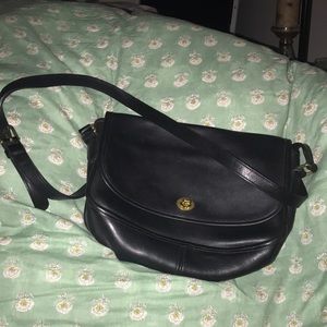 Vintage black Coach purse excellent condition